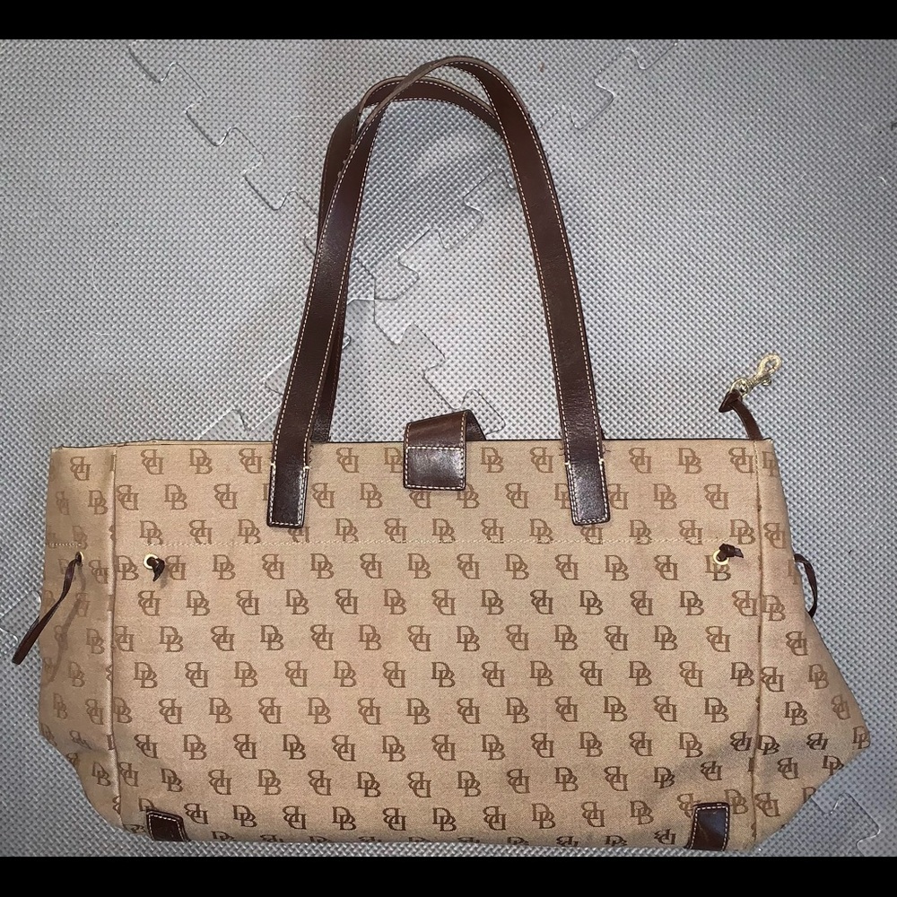 Dooney & Bourke Tote Bag